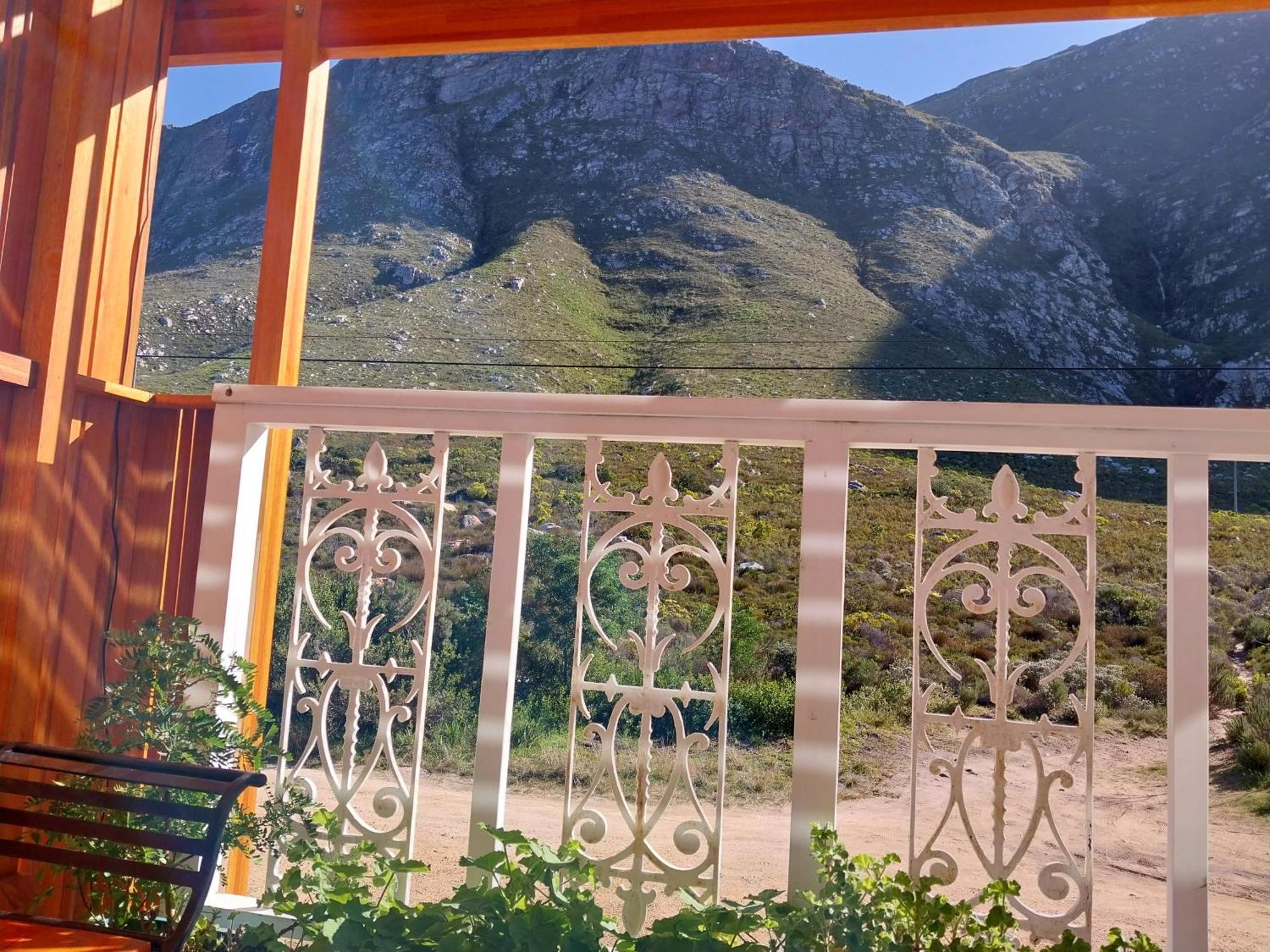 Hotel The Trailhouse Bettyʼs Bay Zewnętrze zdjęcie