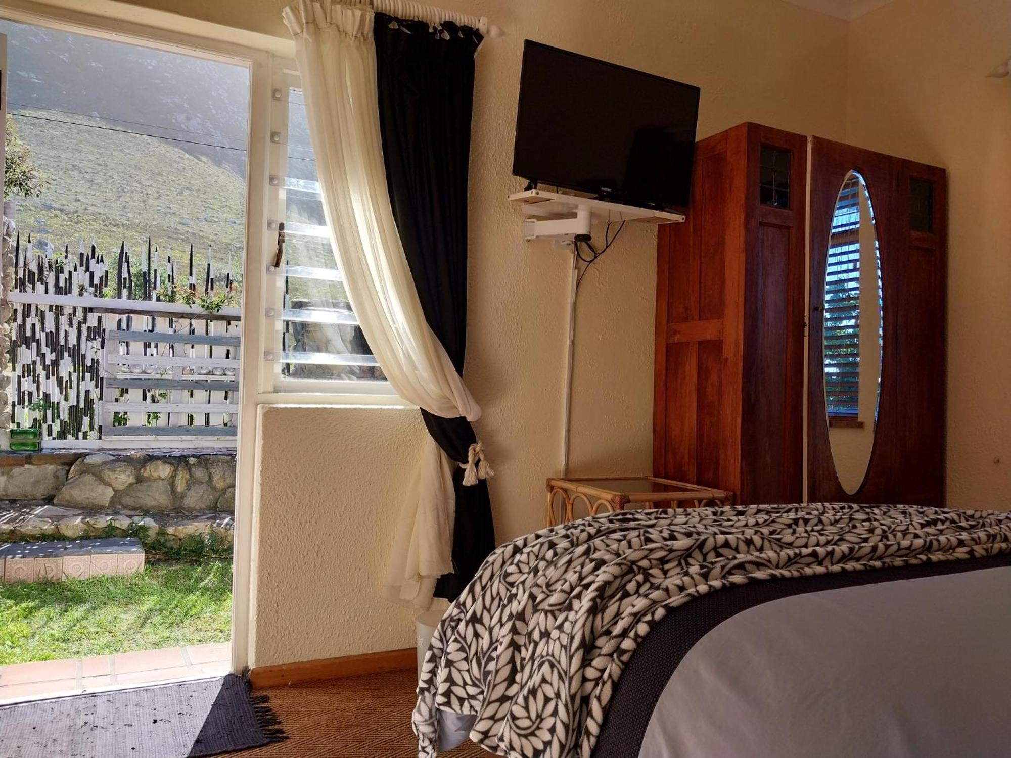Hotel The Trailhouse Bettyʼs Bay Zewnętrze zdjęcie